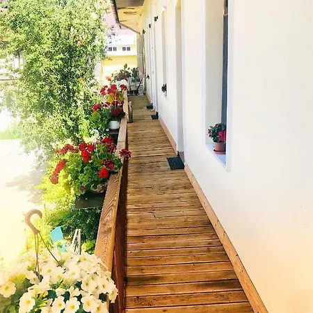 Lovelystay Oldtown * Brasov